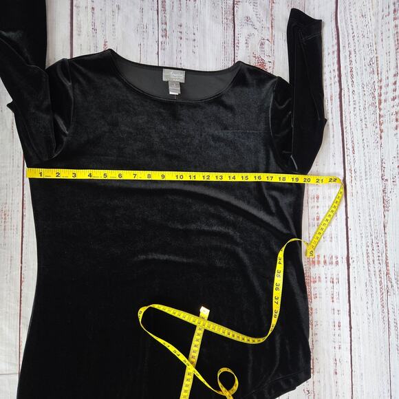 Chicos Traveler Black Sierra Velvet Sweater 1(M) Asymmetrical Hem Whimsigoth NWT - Picture 7 of 10